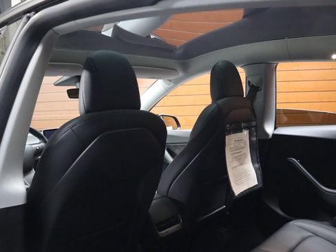 Used 2021 Tesla Model Y Long Range image 39