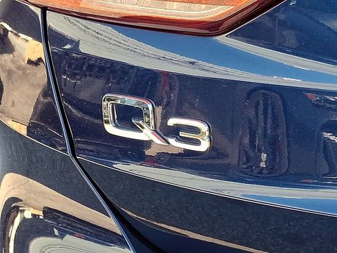 Certified 2023 Audi Q3 2.0T Premium w/ Convenience Package AWD/4WD image 31