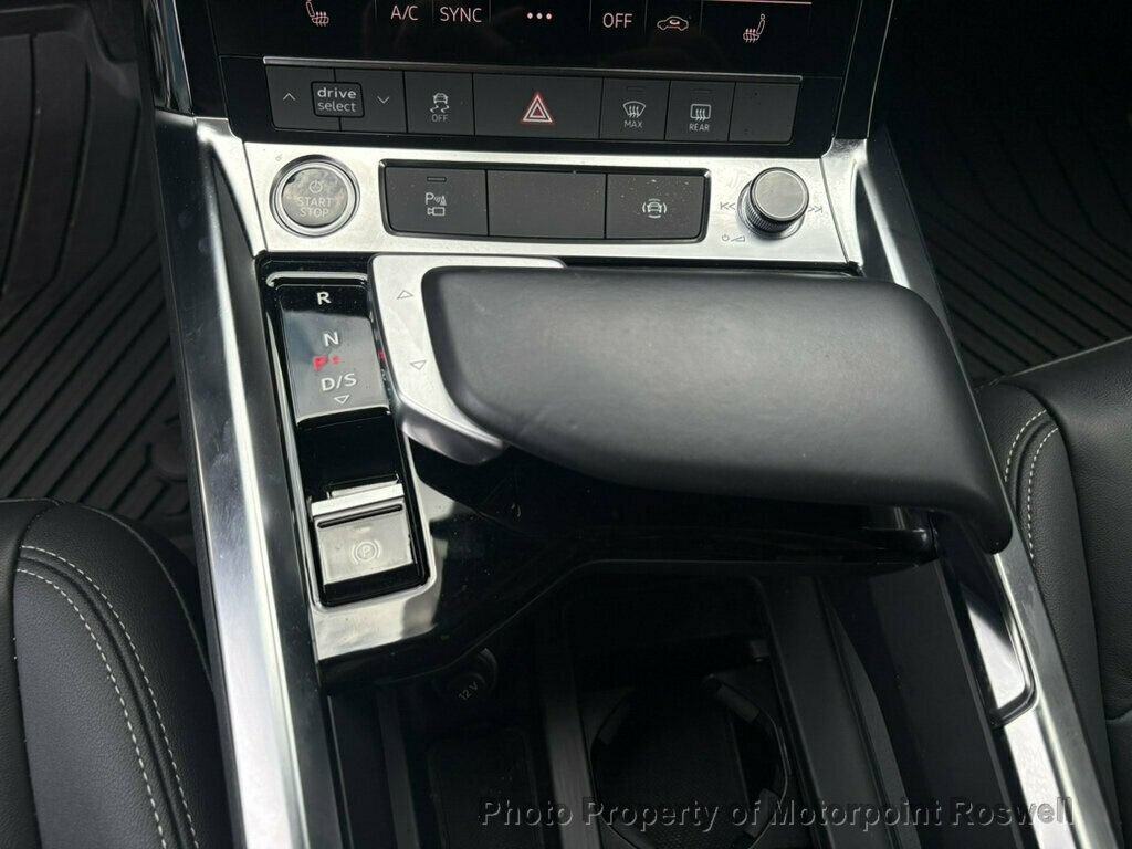 Used 2022 Audi e-tron Premium w/ Convenience Plus Package AWD/4WD image 25