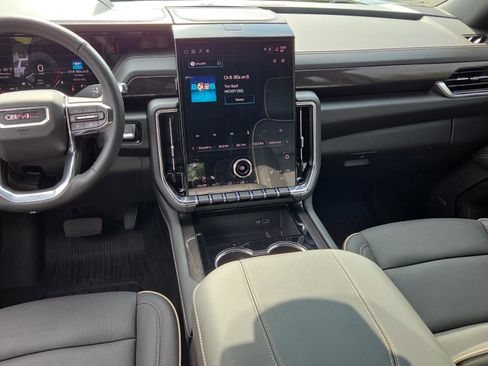 Certified 2026 GMC Yukon Elevation w/ LPO, Floor Liner Package AWD/4WD image 13