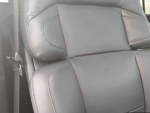 New 2025 Lincoln Navigator Reserve w/ Jet Appearance Package AWD/4WD image 27