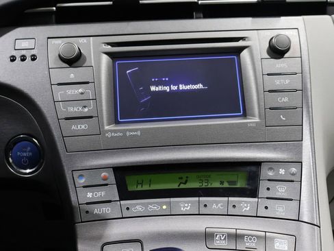 Used 2013 Toyota Prius Three image 25