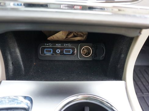 Used 2018 Jeep Grand Cherokee Limited image 13