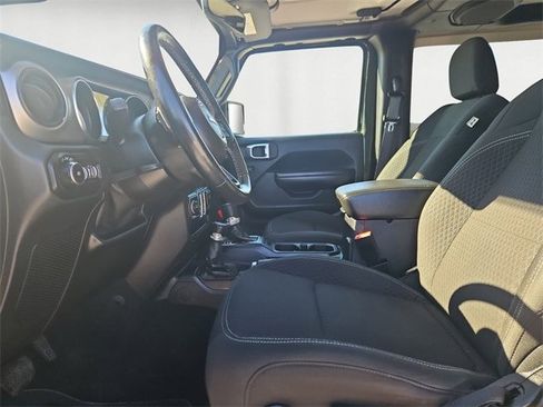Used 2021 Jeep Wrangler Sport image 9