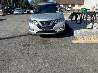 Used 2020 Nissan Rogue SV w/ Sun & Sound Touring Package