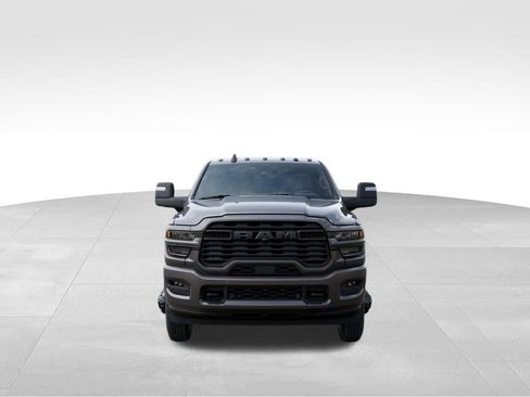 New 2026 RAM 3500 Big Horn AWD/4WD image 6