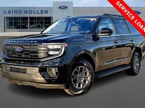 New 2025 Ford Expedition Active image 1