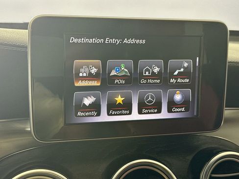 Used 2019 Mercedes-Benz GLC 300 4MATIC Coupe image 16