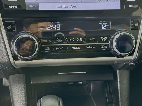 Used 2018 Subaru Outback 2.5i Limited AWD/4WD image 9
