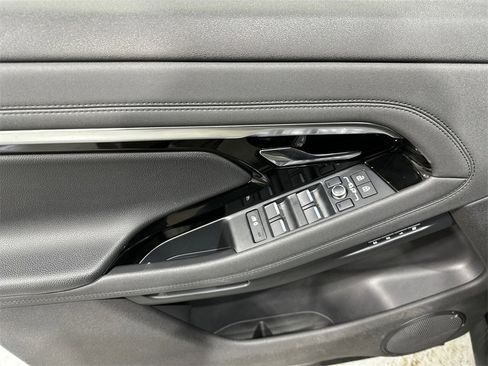 Used 2022 Land Rover Range Rover Evoque R-Dynamic S image 17