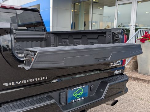Certified 2022 Chevrolet Silverado 3500 High Country w/ Z71 Off-Road Package AWD/4WD image 10