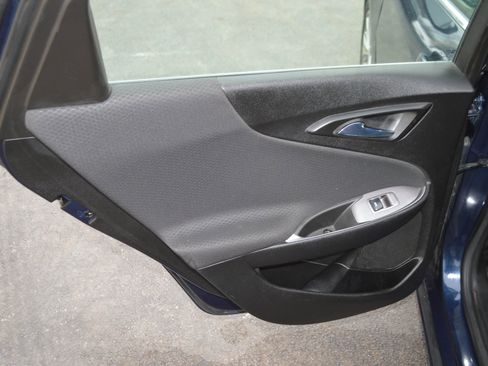Used 2022 Chevrolet Malibu LT FWD image 15
