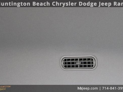 Used 2023 Ford Transit 350 XLT image 32