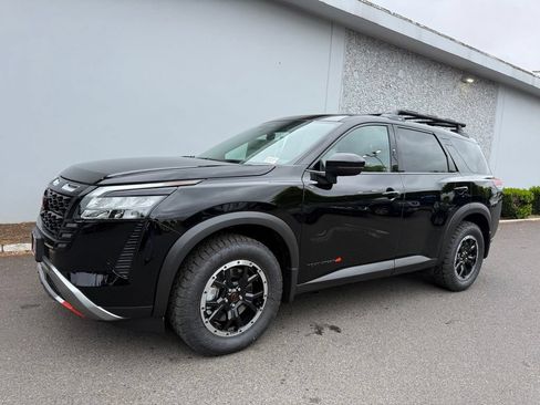 New 2026 Nissan Pathfinder Rock Creek AWD/4WD image 2