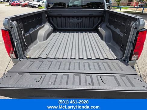Used 2025 Chevrolet Colorado LT w/ Advanced Trailering Package RWD image 8