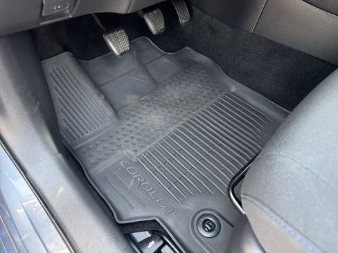 Used 2022 Toyota Corolla SE FWD image 17