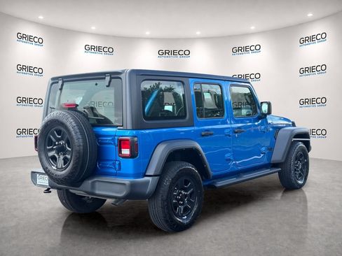 Used 2024 Jeep Wrangler Unlimited Sport AWD/4WD image 7