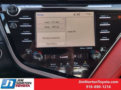 Used 2020 Toyota Camry XSE FWD image 18