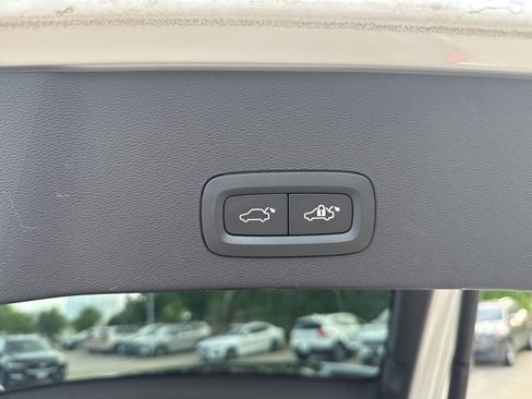 Used 2023 Volvo C40 P8 Recharge Plus image 8