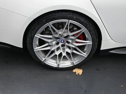 Used 2024 BMW M3 Competition w/ Executive Package image 10