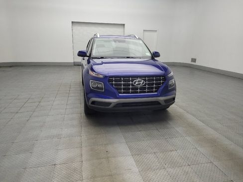 Used 2020 Hyundai Venue SEL w/ Convenience + Premium Package FWD image 14