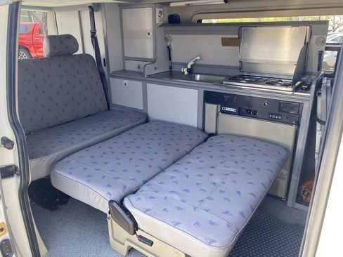 Used 1997 Volkswagen Eurovan Camper FWD image 17