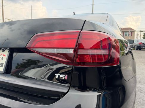 Used 2018 Volkswagen Jetta SE FWD image 28