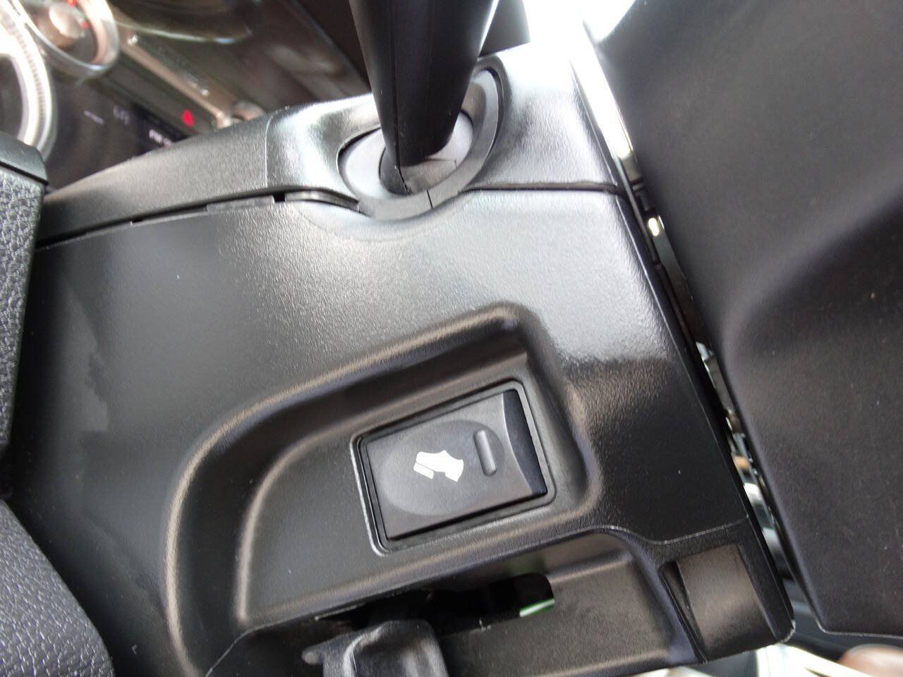 Used 2017 RAM 1500 4x4 Crew Cab Laramie Longhorn image 22