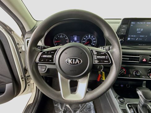 Used 2021 Kia Seltos LX image 10