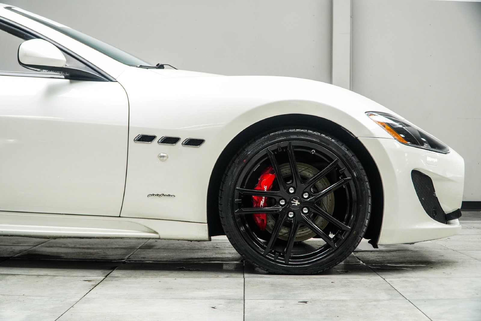 Used 2017 Maserati GranTurismo Sport RWD image 7