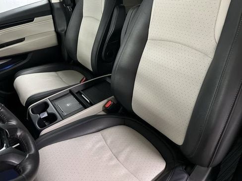 Used 2025 Honda Odyssey Elite image 20
