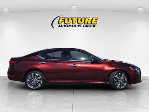 Used 2023 Nissan Altima 2.5 SL image 3