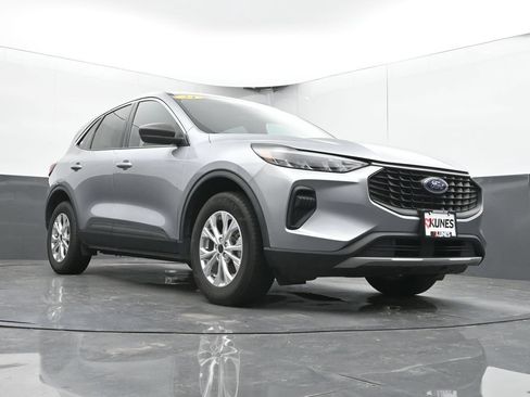 Used 2024 Ford Escape Active AWD/4WD image 47