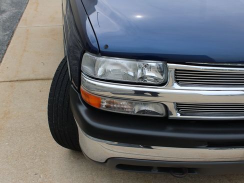 Used 2000 Chevrolet Tahoe LS w/ LS Preferred Equipment Group AWD/4WD image 40