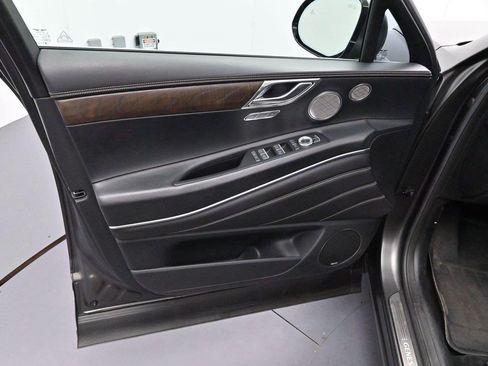 Used 2024 Genesis GV80 3.5T w/ Prestige Matte Package AWD/4WD image 9