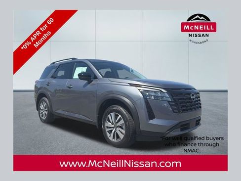 New 2026 Nissan Pathfinder SL AWD/4WD image 1
