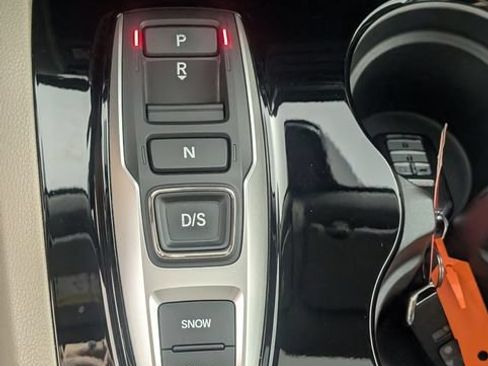 Used 2019 Honda Pilot Touring image 23