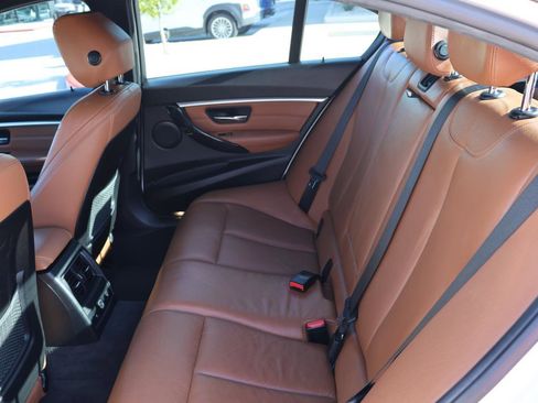 Used 2017 BMW 330i Sedan image 18