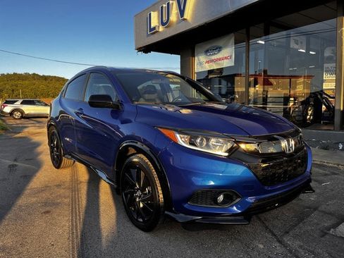 Used 2021 Honda HR-V Sport image 1