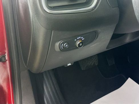 Used 2023 Chevrolet Equinox LT AWD/4WD image 12