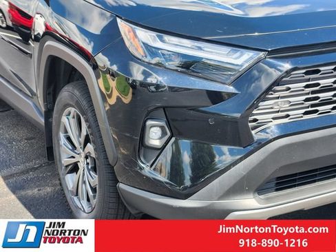 Used 2023 Toyota RAV4 Limited AWD/4WD image 10
