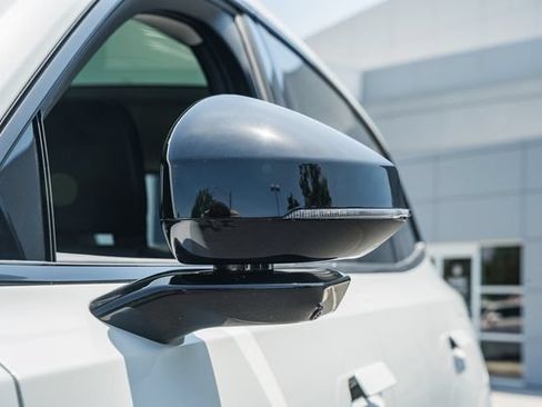 New 2026 Volvo EX90 Ultra AWD/4WD image 13