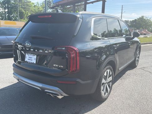 Used 2021 Kia Telluride EX w/ EX Premium Package AWD/4WD image 5