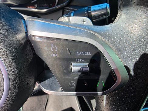 Used 2021 Jaguar F-PACE R-Dynamic S image 21