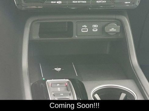 Used 2025 Honda Pilot Elite image 24