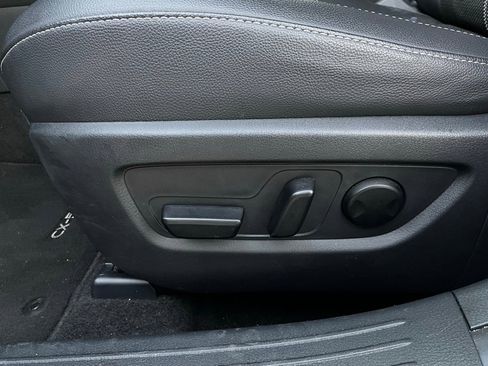 Used 2025 MAZDA CX-50 AWD 2.5 S w/ Preferred Package image 11