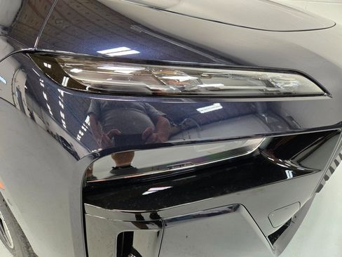 New 2025 BMW 760i xDrive w/ Executive Package image 9