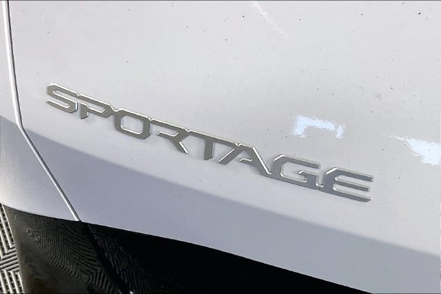 New 2027 Kia Sportage SX FWD image 10