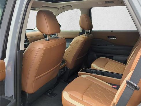 New 2026 Nissan Pathfinder Platinum AWD/4WD image 15