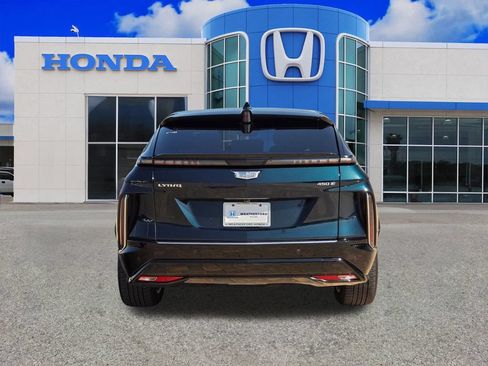 Used 2024 Cadillac Lyriq Luxury RWD image 4
